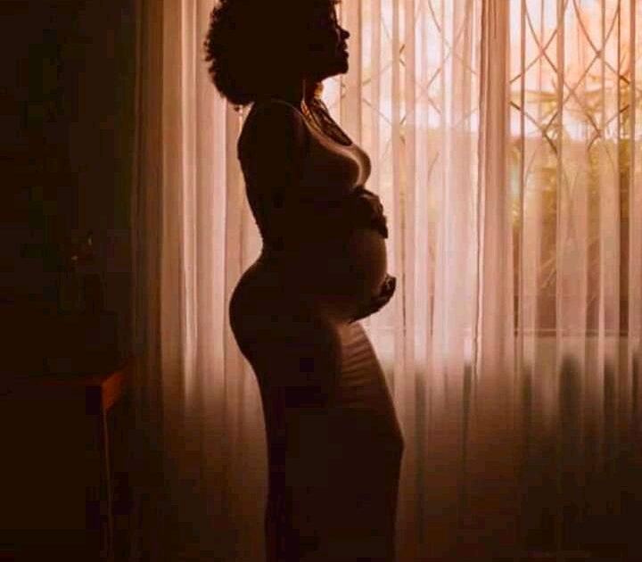 Anne Kansime Shows Off Her Baby Bump.